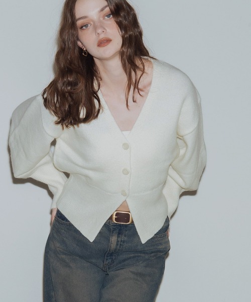 Mili affinity（ミリアフィニティー）の「袖ボリュームVネックニットカーディガン（ニット/セーター・レディース・アイボリー/ブラック/ブルー/チャコール/ベージュ・FREE）」の19枚目の写真