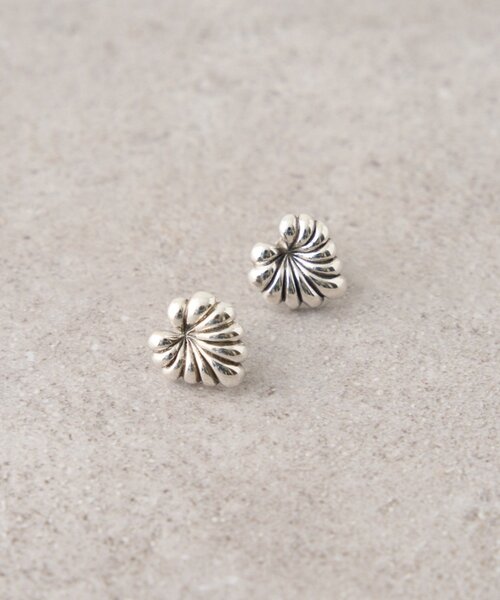 8uede リーフピアス ハートリーフピアス（ピアス（両耳用））｜BEARDSLEY