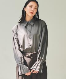 THE SHOP TK （ザ ショップ ティーケー ）の「袖プリーツ&バックシャーリングシャツ【体型カバー/洗える】（シャツ/ブラウス）」