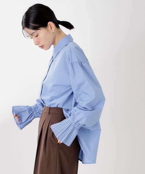 THE SHOP TK （ザ ショップ ティーケー ）の「袖プリーツ&バックシャーリングシャツ【体型カバー/洗える】（シャツ/ブラウス・レディース・スミクロ/オフホワイト/ライトブルー・12/13）」の20枚目の写真