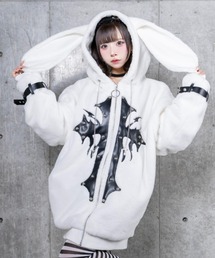 Amilige（アミリージュ）の「うさぎ耳クロススタッズZIPファーコート（その他アウター）」