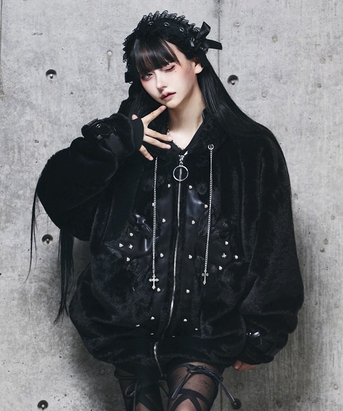 Amilige（アミリージュ）の「うさぎ耳クロススタッズZIPファーコート