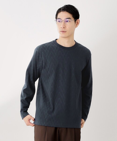 THE SHOP TK （ザ ショップ ティーケー ）の「リンクスジオメトリック長袖Tシャツ【サスティナブル素材使用/洗濯機OK】（Tシャツ/カットソー・メンズ・オフホワイト/ネイビー/ブラウン系その他・04/03/02/01）」の3枚目の写真