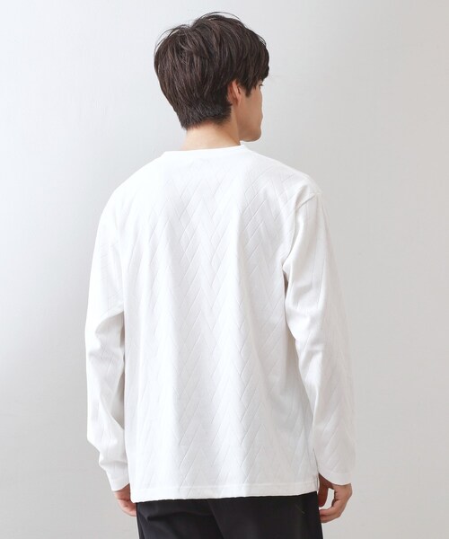 THE SHOP TK （ザ ショップ ティーケー ）の「リンクスジオメトリック長袖Tシャツ【サスティナブル素材使用/洗濯機OK】（Tシャツ/カットソー・メンズ・オフホワイト/ネイビー/ブラウン系その他・04/03/02/01）」の21枚目の写真