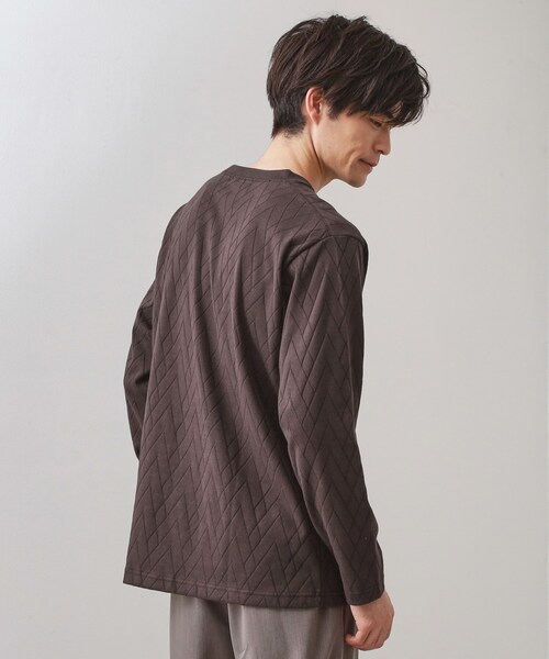 THE SHOP TK （ザ ショップ ティーケー ）の「リンクスジオメトリック長袖Tシャツ【サスティナブル素材使用/洗濯機OK】（Tシャツ/カットソー・メンズ・オフホワイト/ネイビー/ブラウン系その他・04/03/02/01）」の17枚目の写真