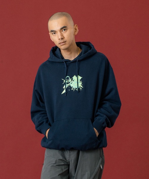 XLARGE（エクストララージ）の「FLUORESCENT EMBROIDERED HOODED SWEATSHIRT（パーカー・メンズ・ブラック/オフホワイト/ネイビー・S/M/L/XL）」の3枚目の写真