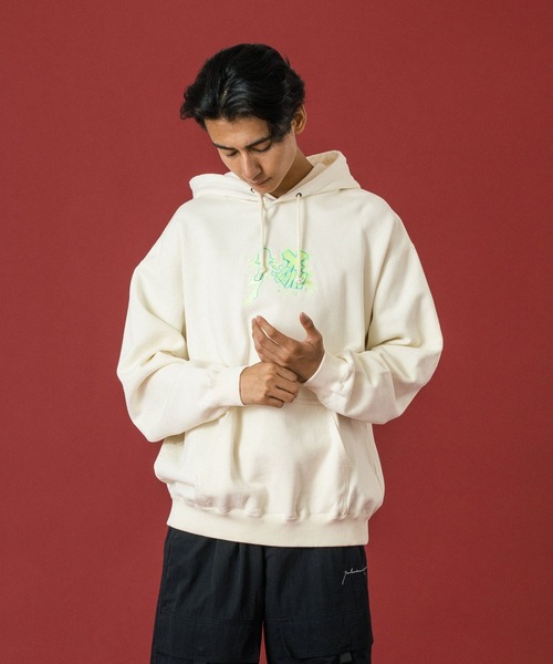 XLARGE（エクストララージ）の「FLUORESCENT EMBROIDERED HOODED SWEATSHIRT（パーカー・メンズ・ブラック/オフホワイト/ネイビー・S/M/L/XL）」の6枚目の写真