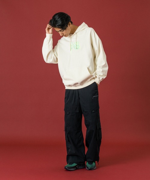 XLARGE（エクストララージ）の「FLUORESCENT EMBROIDERED HOODED SWEATSHIRT（パーカー・メンズ・ブラック/オフホワイト/ネイビー・S/M/L/XL）」の9枚目の写真