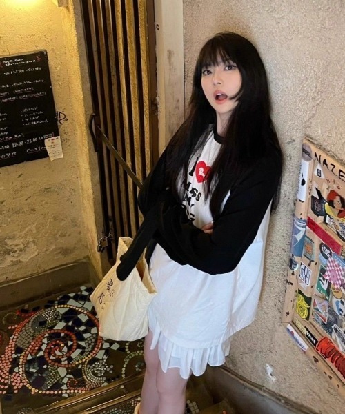 ViViDAY(ビビデー)の「配色ラグランルーズロンT(Tシャツ/カットソー・レディース・ホワイト・M)」の4枚目の写真