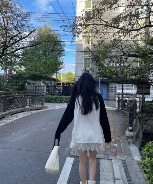 ViViDAY(ビビデー)の「配色ラグランルーズロンT(Tシャツ/カットソー・レディース・ホワイト・M)」の12枚目の写真