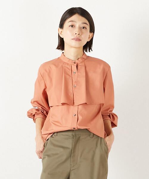 MELROSE claire(メルローズ クレール)の「【エステルモダールブロードケープシャツブラウス】(シャツ/ブラウス・レディース・テラコッタ/ネイビー/ライトベージュ・FREE)」の2枚目の写真