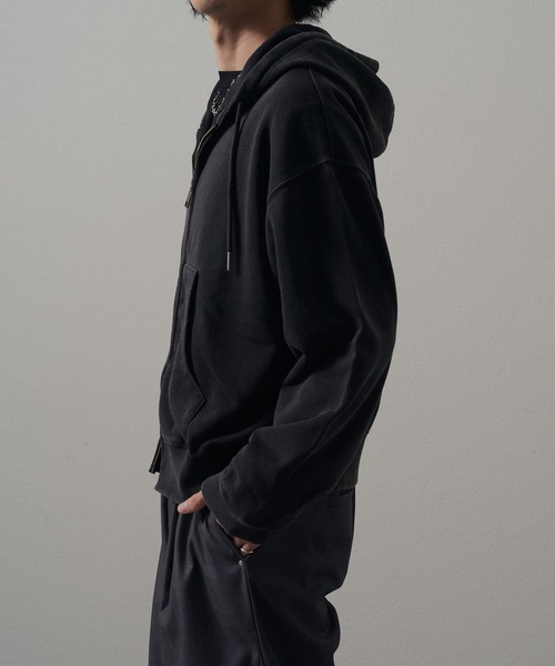 Lui's（ルイス）の「<Lui's ONE>スノーウォッシュスウェットダブルZIPパーカー（パーカー・レディース・ブラック/チャコールグレー・S/M）」の10枚目の写真