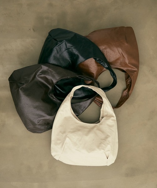 Lunea（ルネア）の「ワンハンドルラウンドトートバッグ（トートバッグ・レディース・アイボリー/ブラック/ブラウン/キャメル・FREE）」の2枚目の写真