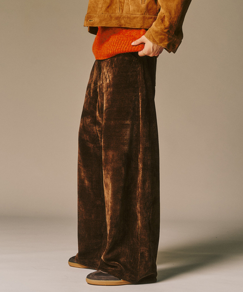 417 EDIFICE（フォーワンセブンエディフィス）の「メランジコーデュロイ カーブレッグパンツ（その他パンツ・メンズ・ブラック/ブラウン/ホワイト/ブルー・LARGE/MEDIUM）」の3枚目の写真