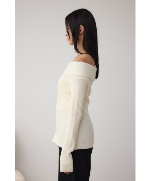 AZUL by moussy(アズールバイマウジー)の「シャギーコンビオフショルダーニット(ニット/セーター・レディース・ブラウン/ボルドー/アイボリー/ブラック・FREE)」の9枚目の写真