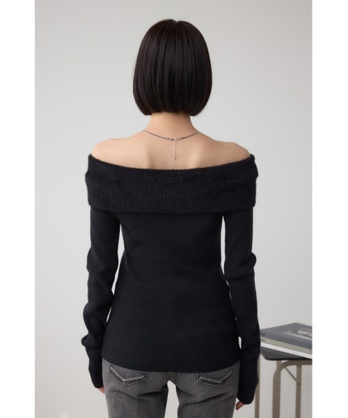 AZUL by moussy(アズールバイマウジー)の「シャギーコンビオフショルダーニット(ニット/セーター・レディース・ブラウン/ボルドー/アイボリー/ブラック・FREE)」の20枚目の写真