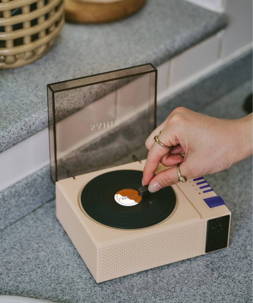 BIRTHDAY BAR(バースデイバー)の「【SAHIR サヒール】Bluetooth speaker スピーカー(スピーカー・レディース・アイボリー・0)」の1枚目の写真