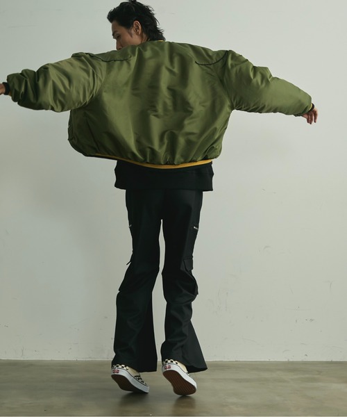 BLANK HOTEL（ブランクホテル）の「Side Zip Flare Cargo Pants / サイドジップフレアカーゴパンツ（カーゴパンツ・メンズ・ブラック・S/M/L）」の10枚目の写真