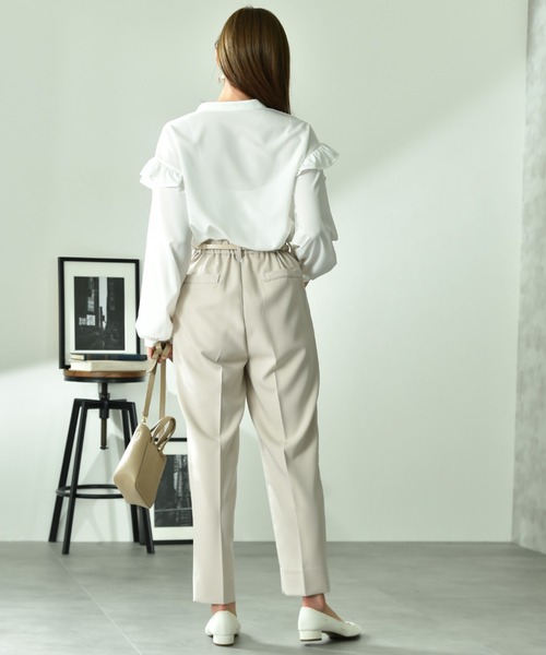 INTERPLANET（インタープラネット）の「パウダーデシンアームフリル長袖ブラウス（シャツ/ブラウス・レディース・オフホワイト/サックスブルー/ブラック・FREE）」の5枚目の写真