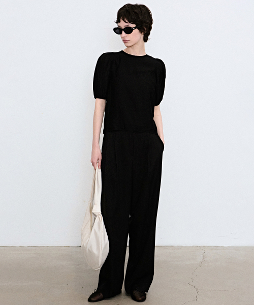 NICK&NICOLE(ニックアンドニコール)の「MINIMAL LONG PINTUCK SLACKS_BLACK(スラックス・レディース・その他・MEDIUM/LARGE/SMALL)」の5枚目の写真