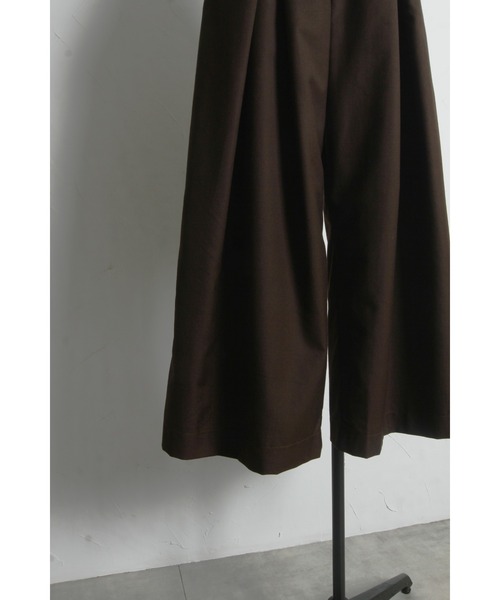&. NOSTALGIA（アンドドットノスタルジア）の「フラップ付きタックワイドパンツ（その他パンツ・レディース・ブラック/ブラウン・M）」の20枚目の写真
