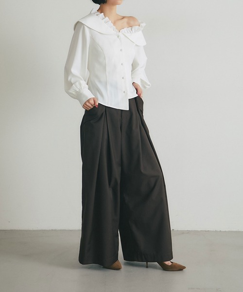 &. NOSTALGIA（アンドドットノスタルジア）の「フラップ付きタックワイドパンツ（その他パンツ・レディース・ブラック/ブラウン・M）」の7枚目の写真