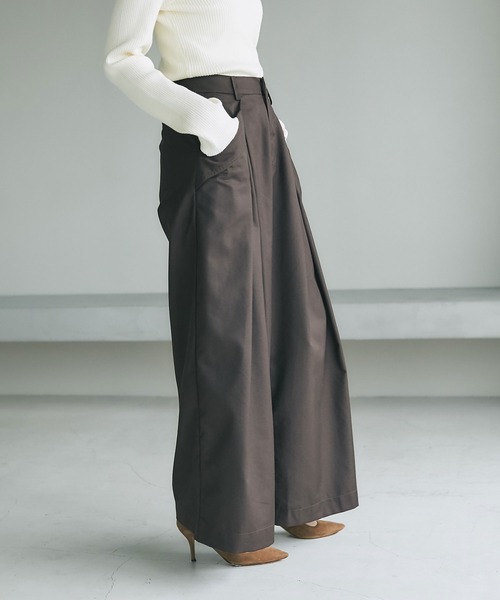 &. NOSTALGIA（アンドドットノスタルジア）の「フラップ付きタックワイドパンツ（その他パンツ・レディース・ブラック/ブラウン・M）」の9枚目の写真