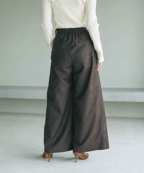 &. NOSTALGIA（アンドドットノスタルジア）の「フラップ付きタックワイドパンツ（その他パンツ・レディース・ブラック/ブラウン・M）」の10枚目の写真