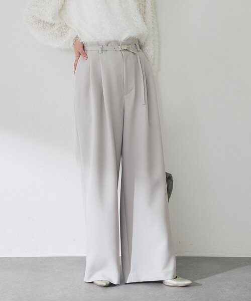 La boutique BonBon（ラブティックボンボン）の「【今すぐお届け！】ベルト付きワイドパンツ（スラックス・レディース・グレイッシュベージュ/オフホワイト/ネイビー・36/38/34）」の3枚目の写真