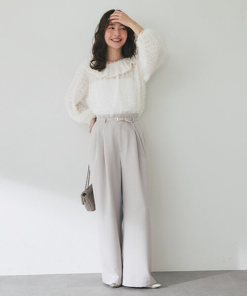 La boutique BonBon（ラブティックボンボン）の「【今すぐお届け！】ベルト付きワイドパンツ（スラックス・レディース・グレイッシュベージュ/オフホワイト/ネイビー・36/38/34）」の7枚目の写真