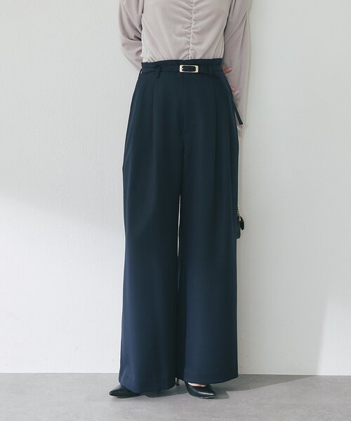 La boutique BonBon（ラブティックボンボン）の「【今すぐお届け！】ベルト付きワイドパンツ（スラックス・レディース・グレイッシュベージュ/オフホワイト/ネイビー・36/38/34）」の20枚目の写真