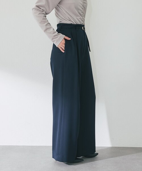 La boutique BonBon（ラブティックボンボン）の「【今すぐお届け！】ベルト付きワイドパンツ（スラックス・レディース・グレイッシュベージュ/オフホワイト/ネイビー・36/38/34）」の22枚目の写真