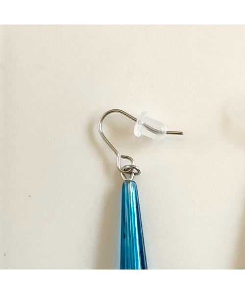tone(トーン)の「【TOMEI LAB】ドロップ シンプル ピアス(MA)(ピアス(両耳用)・レディース・ブルー系その他/ライトオリーブ/その他・FREE)」の8枚目の写真