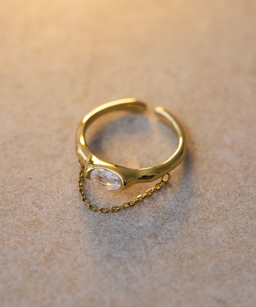 ear PAPILLONNER（イアパピヨネ）の「《金属アレルギー対応/ステンレス》フロントチェーンリング（リング・レディース・ゴールド/シルバー・ONE SIZE）」の5枚目の写真