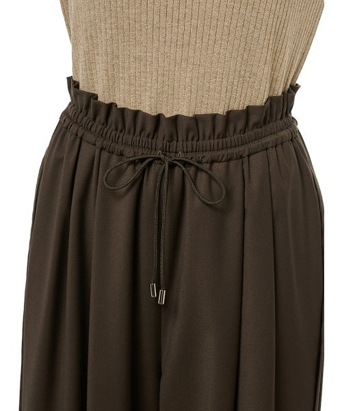 MIESROHE（ミースロエ）の「イージーケアタックギャザーパンツ（その他パンツ・レディース・チャコールグレー/ライトベージュ/ブラウン・0/1）」の8枚目の写真