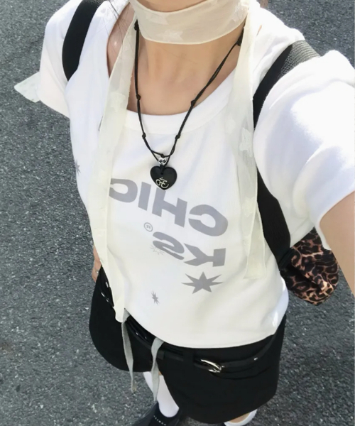 CHICKS(チックス)の「アンバランスティラ スリムフィット 半袖Tシャツ ホワイト(Tシャツ/カットソー・レディース・ホワイト・FREE)」の6枚目の写真
