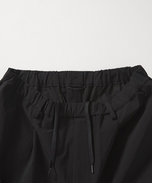 BEAUTY&YOUTH UNITED ARROWS（ビューティーアンドユースユナイテッドアローズ）の「360°MASTER 2.0 カーブ イージーパンツ NO.11 セットアップ対応 ストレッチ 撥水 ウォッシャブル（その他パンツ・メンズ・ブラック/グレー・S/M/L/XL）」の14枚目の写真
