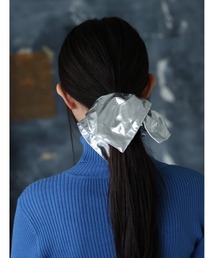 メタリックスクエアシュシュ