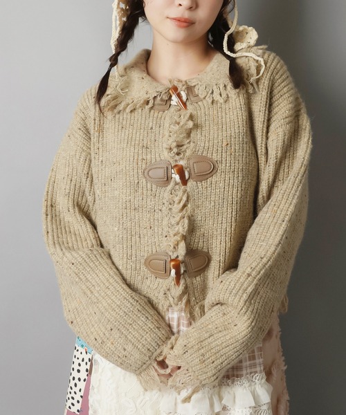 SPINNS(スピンズ)の「ナチュかわ☆彡トグルデザインフリンジニットカーディガン/トグルボタン/NEO森ガール(カーディガン/ボレロ・レディース・アイボリー/ブラウン/ベージュ・ONESIZE)」の19枚目の写真
