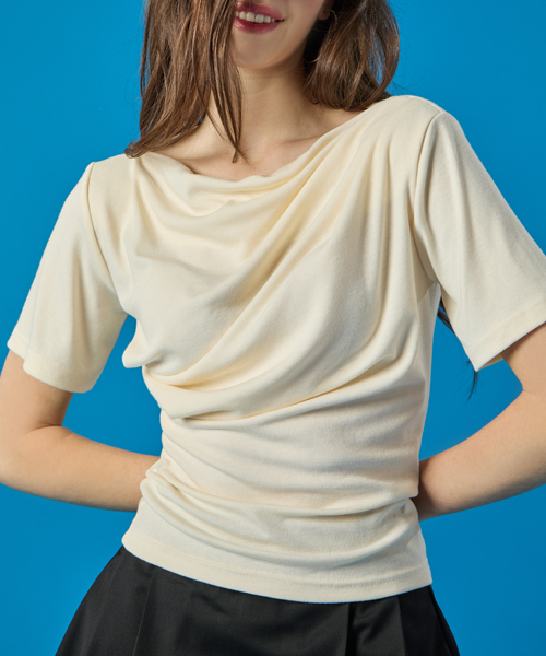 KOLEAT（コレット）の「レディース ドレープシェイリングソフト無地半袖Tシャツ [カスタード]（Tシャツ/カットソー・レディース・その他・FREE）」の3枚目の写真