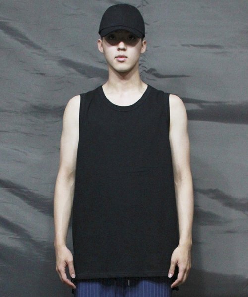 DEMARC(ドゥマーク)の「スリーブレスロングレイヤースリットTシャツブラック(Tシャツ/カットソー・メンズ・その他・MEDIUM/LARGE)」の1枚目の写真