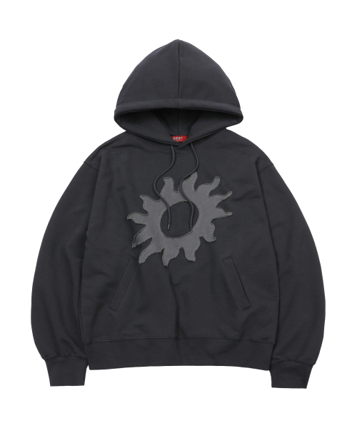S'EST(エスイーエスティー)の「Solaris Applique Hoodie Charcoal(パーカー・メンズ・その他・LARGE/SMALL/MEDIUM)」の1枚目の写真