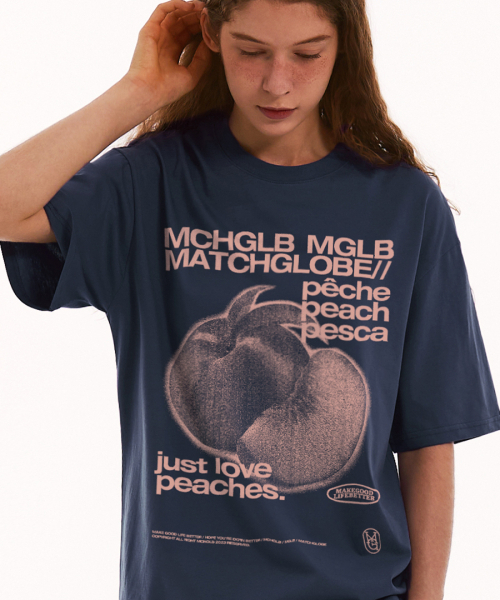 MATCHGLOBE(マッチグローブ)の「ピーチスオーバーサイズTシャツ(ネイビー)(Tシャツ/カットソー・レディース・その他・FREE)」の2枚目の写真