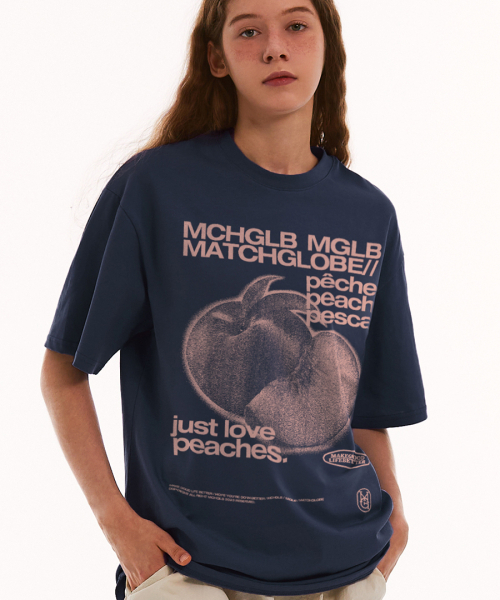 MATCHGLOBE(マッチグローブ)の「ピーチスオーバーサイズTシャツ(ネイビー)(Tシャツ/カットソー・レディース・その他・FREE)」の5枚目の写真