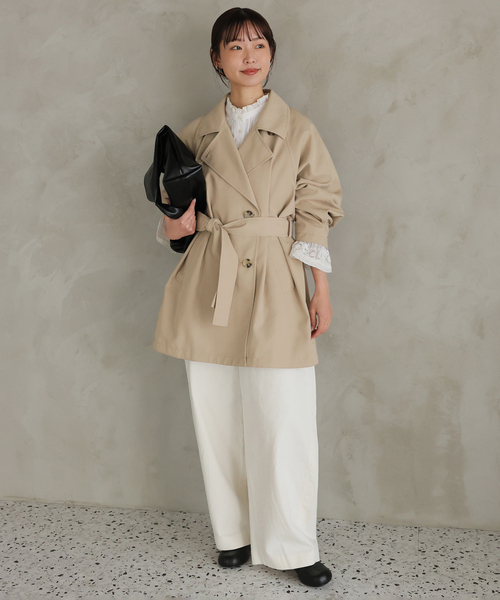 SLOBE IENA（スローブイエナ）の「《セットアップ対応可》撥水ミドルトレンチコート（トレンチコート・レディース・ベージュ/ネイビー・36/38）」の8枚目の写真