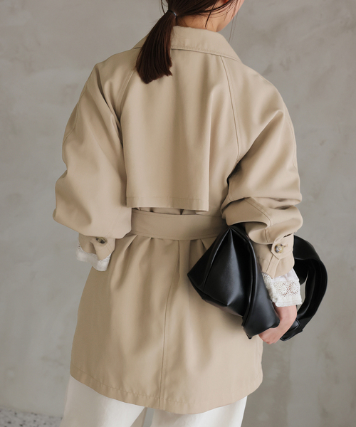 SLOBE IENA（スローブイエナ）の「《セットアップ対応可》撥水ミドルトレンチコート（トレンチコート・レディース・ベージュ/ネイビー・36/38）」の14枚目の写真