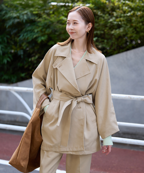 SLOBE IENA（スローブイエナ）の「《セットアップ対応可》撥水ミドルトレンチコート（トレンチコート・レディース・ベージュ/ネイビー・36/38）」の19枚目の写真