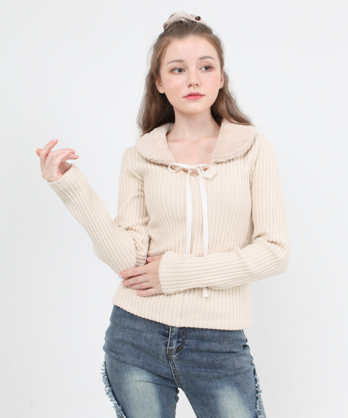 CATTLINE(カトリン)の「ファーカラーニットTシャツ(ベージュ)(Tシャツ/カットソー・レディース・その他・FREE)」の6枚目の写真