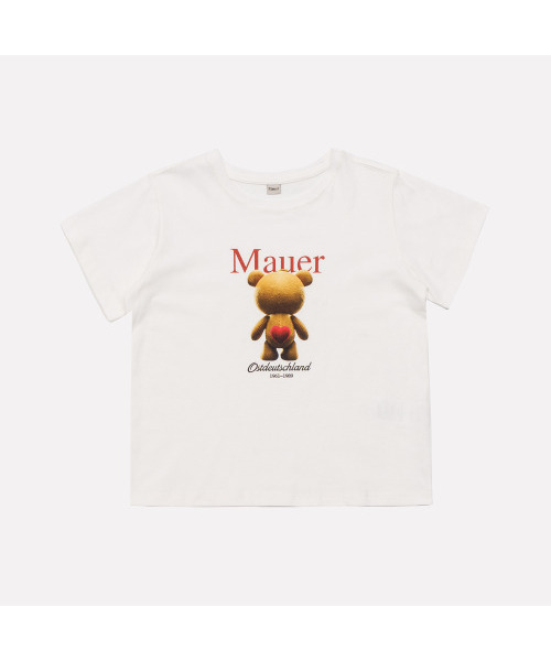 MAUER(マウアー)の「MAUER BER-BEAR グラフィック クロップ Tシャツ (ホワイト)(Tシャツ/カットソー・レディース・その他・SMALL/MEDIUM)」の1枚目の写真