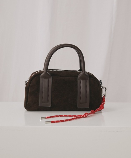 MERLOT(メルロー)の「2WAYフェイクスエードミニバッグ(ハンドバッグ・レディース・ブラウン/レッド・FREE)」の3枚目の写真